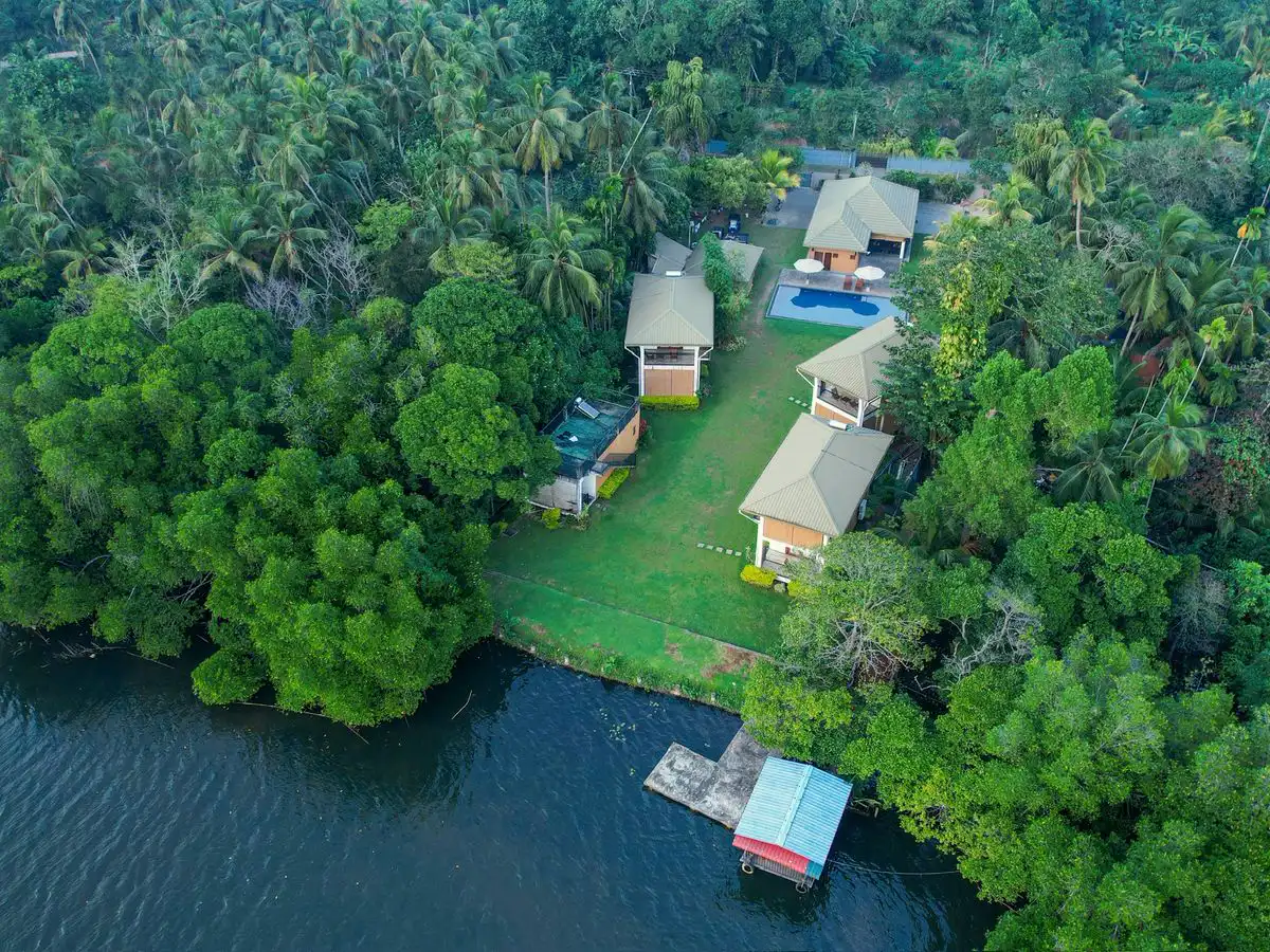 ayuwater New Image Carousel img 1